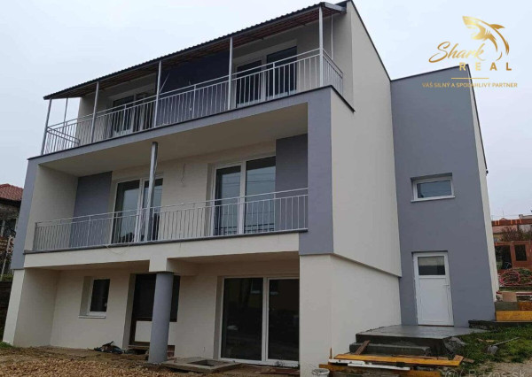 Na predaj: Moderný 3,5-izbový byt s panoramatickým výhľadom – Zobor, Nitra