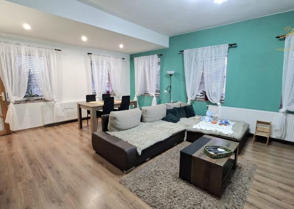 Rodinný dom na predaj s rozsiahlym pozemkom