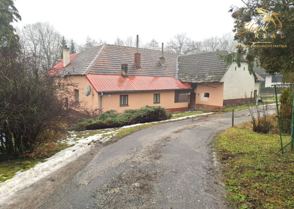 Vidiecky domček v tichom prostredí