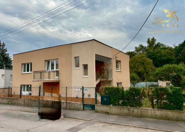 DOM SO ZÁHRADOU | TOPOĽOVÁ ULICA, SEREĎ