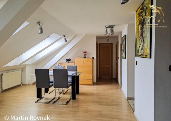 Exkluzívny mezonet na skok od Downtownu - tiché bývanie, ako aj predpripravená investícia