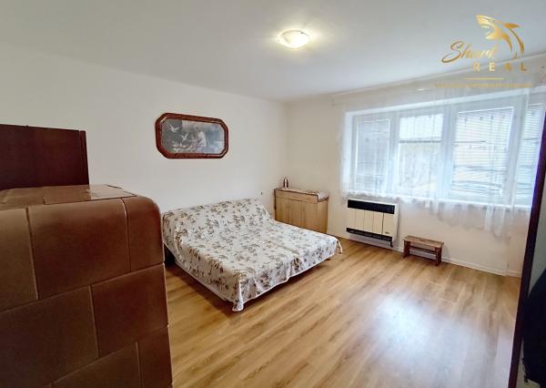 Rodinný dom s veľkorysým investičným pozemkom na predaj