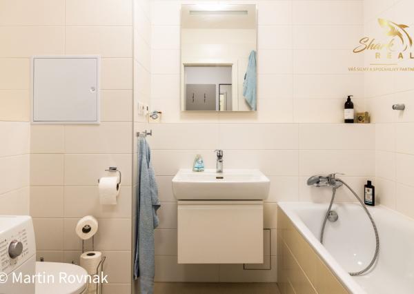 Moderný 2-izbový byt v Steinovom dvore – centrum na dosah