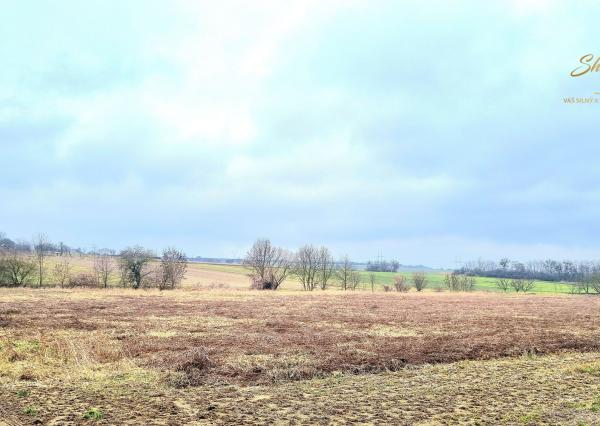 Na predaj pozemok v obci Veľaty 