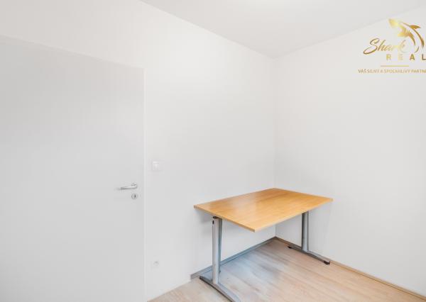 !ZNÍŽENÁ CENA! Slnečný 4-izbový byt s terasou len 10 km od Bratislavy