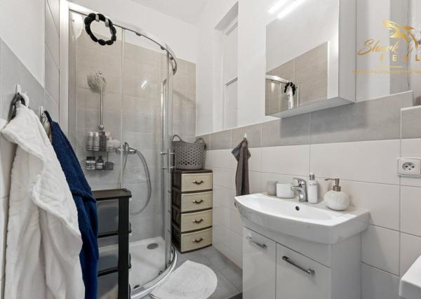 Rezervované - Priestranný 3-izbový byt v srdci Starého Mesta na Grosslingovej