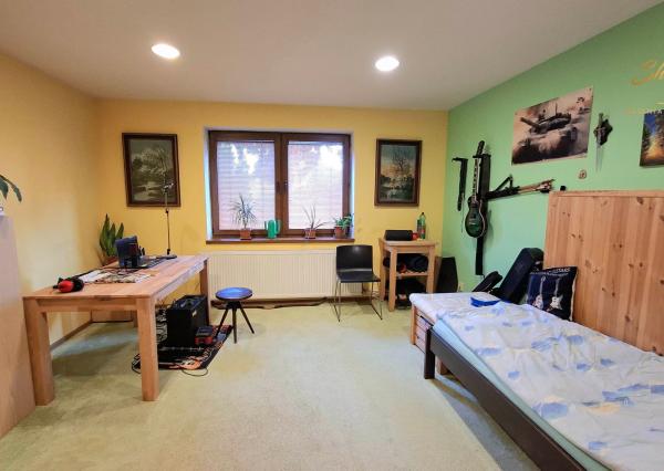 Veľkometrážny/dvojgeneračný rodinný dom na predaj