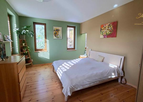 Veľkometrážny/dvojgeneračný rodinný dom na predaj