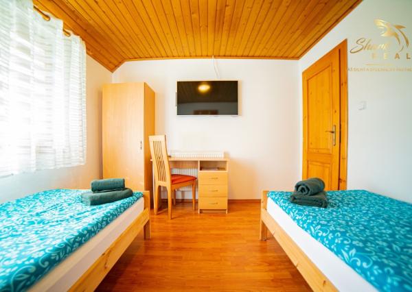 Na prenájom očarujúci penzión Dahlia s vynikajúcimi recenziami, reštauráciou, welness a ihriskom