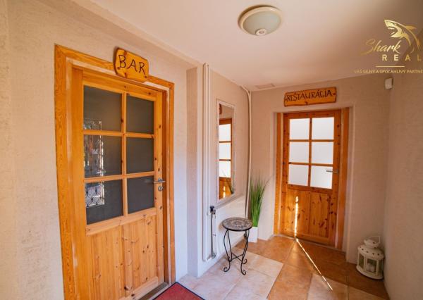 Na prenájom očarujúci penzión Dahlia s vynikajúcimi recenziami, reštauráciou, welness a ihriskom