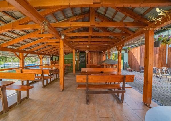 Na prenájom očarujúci penzión Dahlia s vynikajúcimi recenziami, reštauráciou, welness a ihriskom