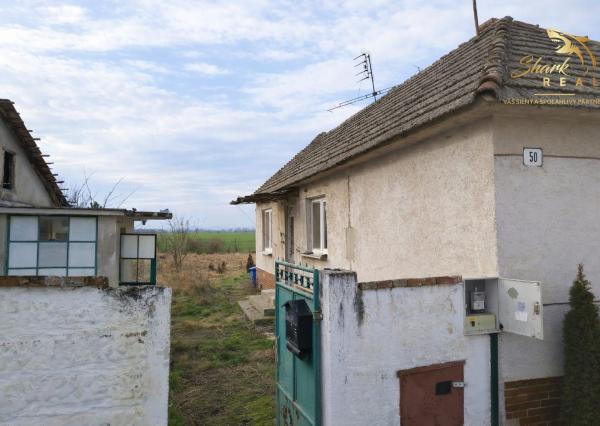 Rodinný dom s potenciálom na kompletnú premenu – Siladice, okres Hlohovec