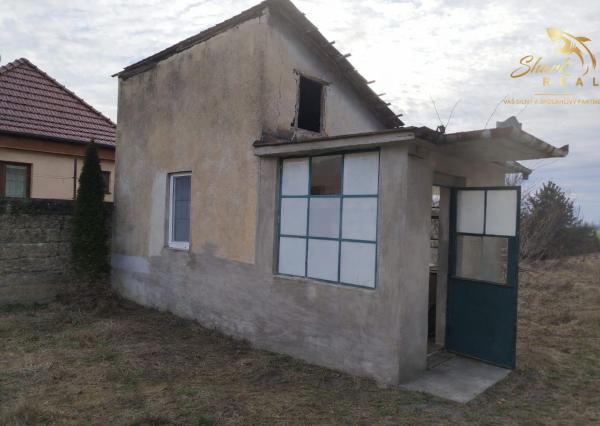 Rodinný dom s potenciálom na kompletnú premenu – Siladice, okres Hlohovec