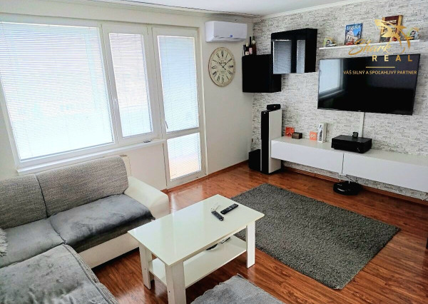  NA PREDAJ 3-IZBOVÝ BYT PO KOMPLETNEJ REKONŠTRUKCII | KLÍMA | BALKÓN | KOMENSKÉHO – TREBIŠOV 