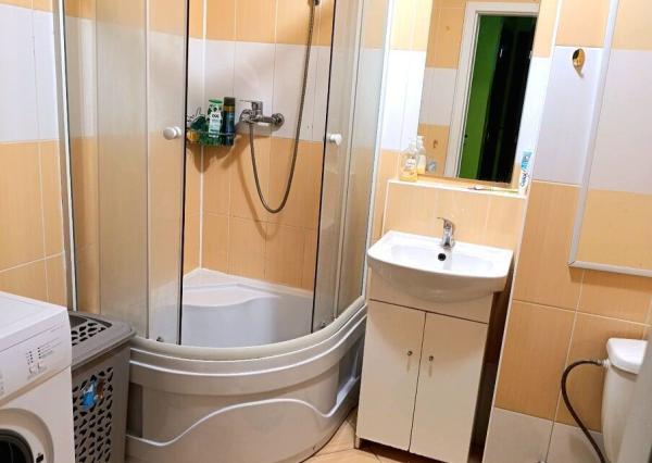  NA PREDAJ 3-IZBOVÝ BYT PO KOMPLETNEJ REKONŠTRUKCII | KLÍMA | BALKÓN | KOMENSKÉHO – TREBIŠOV 