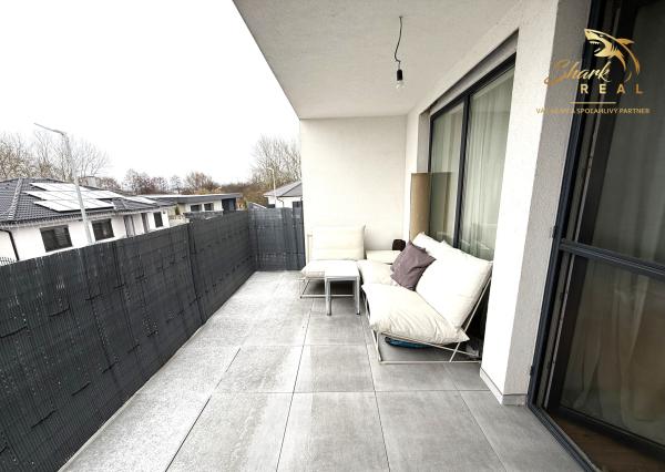 NOVOSTAVBA 3i byt s 2 Parkovacími miestami hneď pred bytom, KOMPLET Zariadený