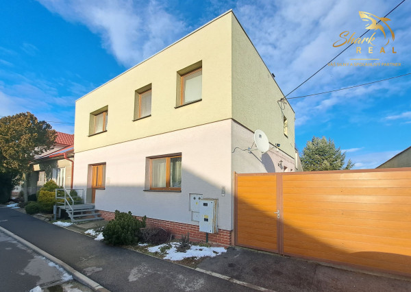 Dvojgeneračný rodinný dom s podnikateľským potenciálom – Viničné