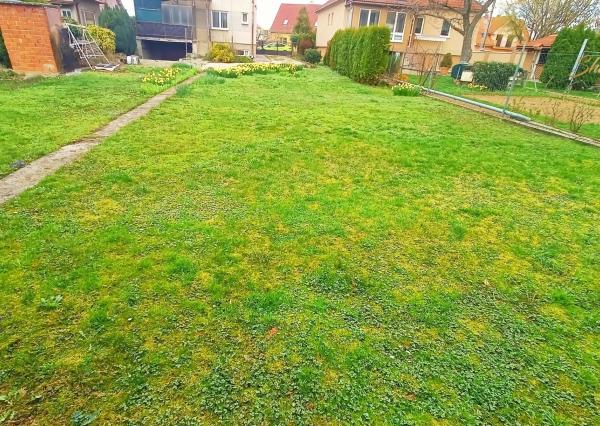 Priestranný rodinný dom s veľkou záhradou v TOP lokalite!