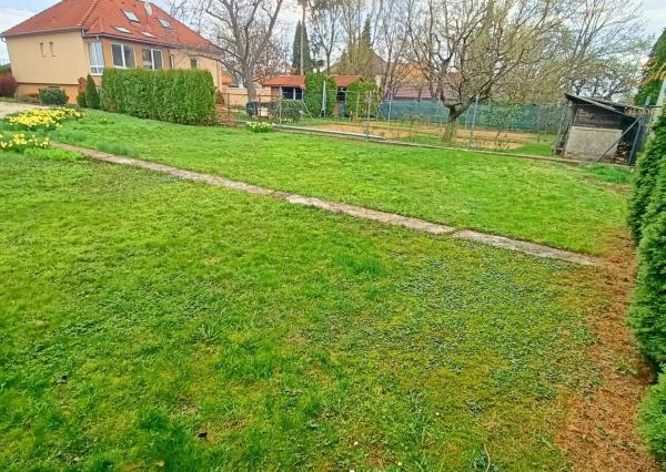 Priestranný rodinný dom s veľkou záhradou v TOP lokalite!