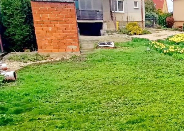 Priestranný rodinný dom s veľkou záhradou v TOP lokalite!