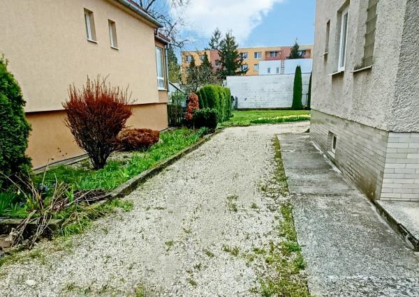 Priestranný rodinný dom s veľkou záhradou v TOP lokalite!