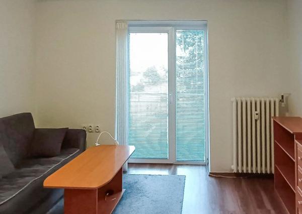 Praktický 1-izbový byt s balkónom v žiadanej lokalite Piešťan