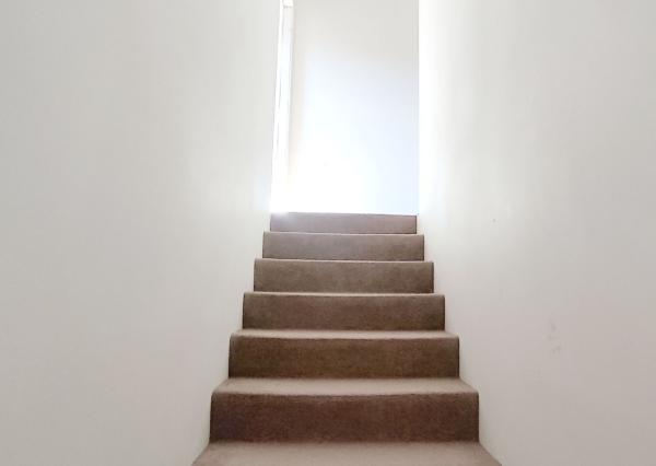 Byt v novostavbe so záhradou neďaleko tajchu a centra mesta