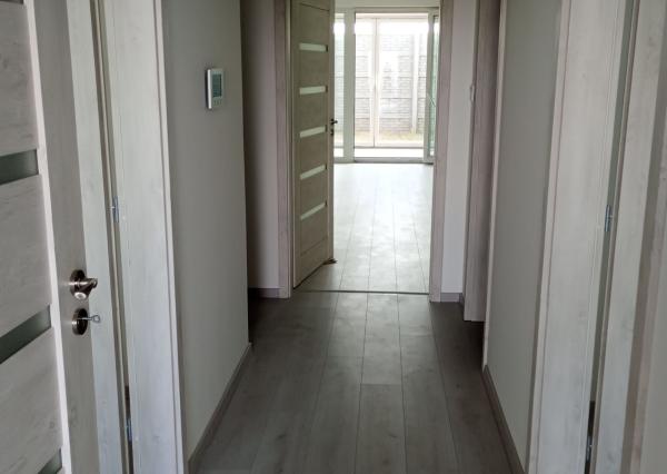 Na predaj 3 izbové byty so záhradkou