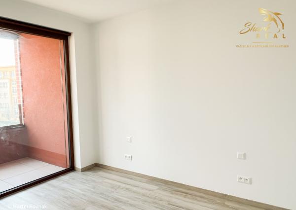 Holobyt v novostavbe ZWIRN s 10 m² zasklenou loggiou – vytvorte si bývanie podľa seba