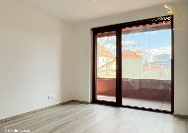 Holobyt v novostavbe ZWIRN s 10 m² zasklenou loggiou – vytvorte si bývanie podľa seba