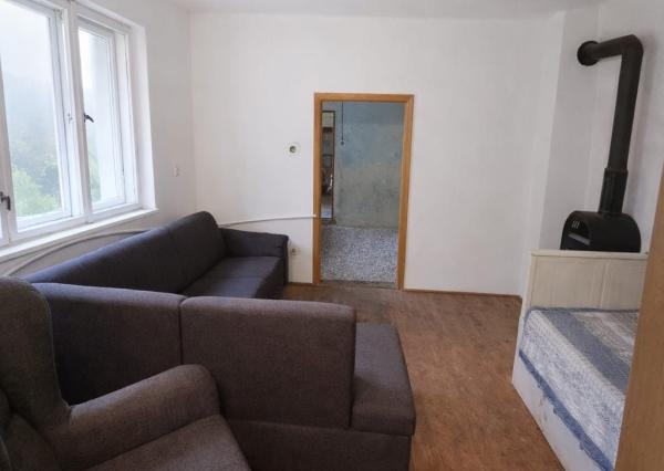 PREDAJ - Vidiecky rodinný dom v obci Dobrá voda  