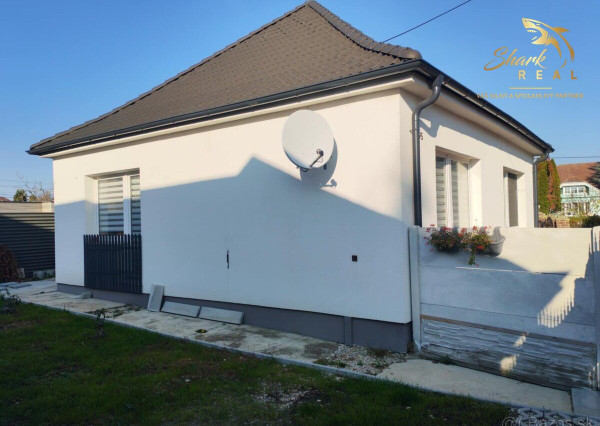 NA PREDAJ: Kompletne zrekonštruovaný 3-izbový rodinný dom – Horné Saliby