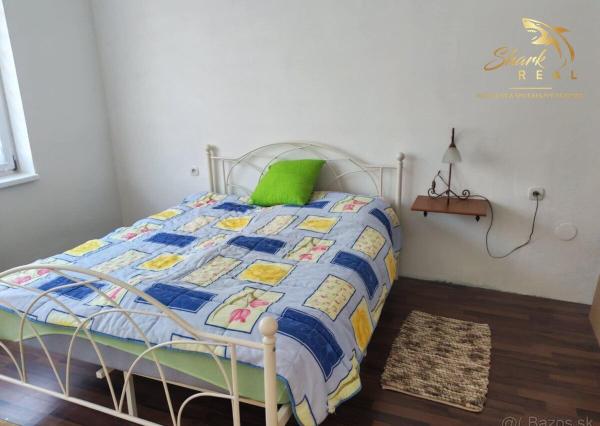 NA PREDAJ: Kompletne zrekonštruovaný 3-izbový rodinný dom – Horné Saliby