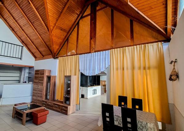 Jedinečný objekt s vysokými stropmi a átriom pre vaše podnikanie