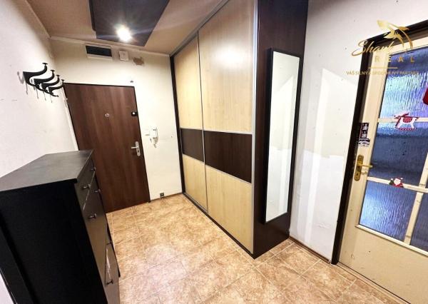 TOP PONUKA! 4 izbový byt s balkónom v širšom centre mesta Šahy