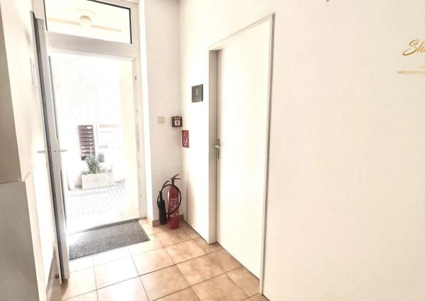 Útulný priestor vhodný ako kancelária, či iná prevádzka