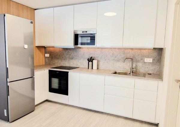 Moderný 2i byt s terasou 12,5 m² a výhľadom na zeleň