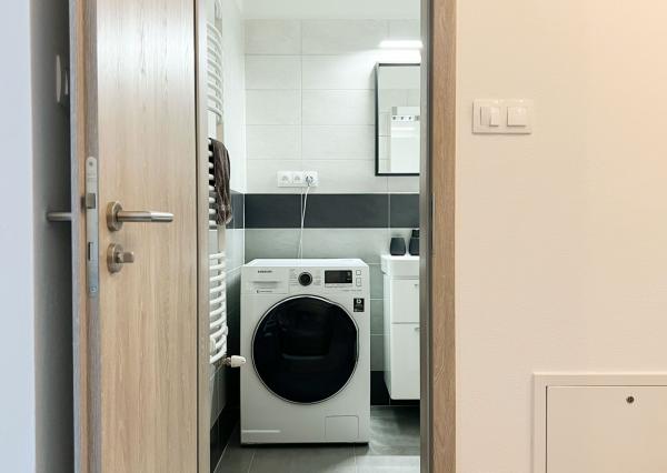 Svetlý 2i byt v novostavbe s balkónom na 8. poschodí