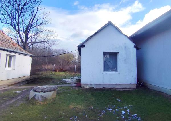 Novinka! Menší dom s rozsiahlym pozemkom v TOP lokalite