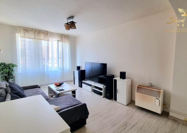 Zrekonštruovaný 2-izbový byt v centre mesta Trebišov – 52 m²