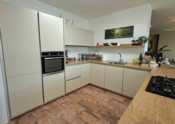 Veľkometrážny/dvojgeneračný rodinný dom na predaj