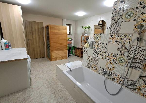 Veľkometrážny/dvojgeneračný rodinný dom na predaj