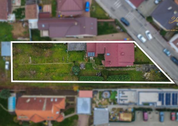 Dom s príjemnou atmosférou a atraktívnym pozemkom 1167m2