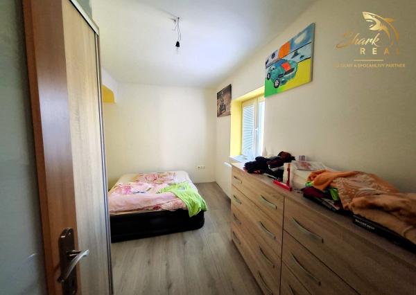 Rodinný dom v tichej ulici 