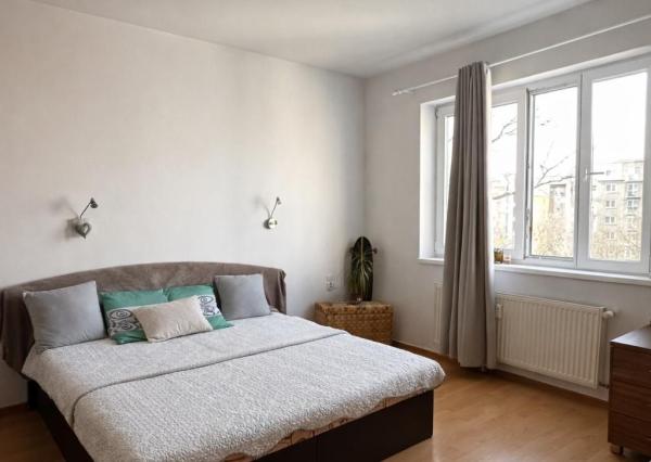 Prenájom 3-izbového bytu s balkónom na začiatku Záhradníckej