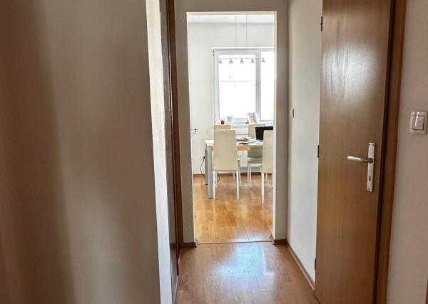 Prenájom 3-izbového bytu s balkónom na začiatku Záhradníckej