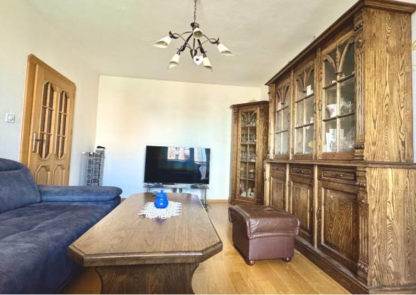 Priestranný 3-izbový byt s balkónom v Humennom