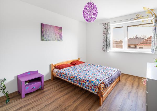 Vkusne zmodernizovaný rodinný dom + 1 726 m² krásnej záhrady