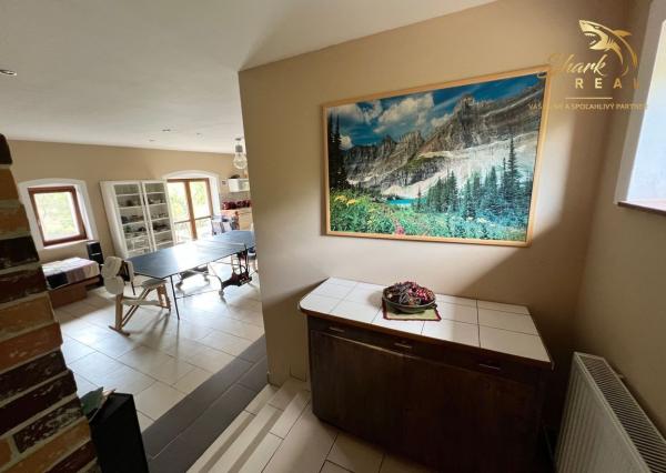 TOP PONUKA! - Rodinný dom so stodolou na samote.