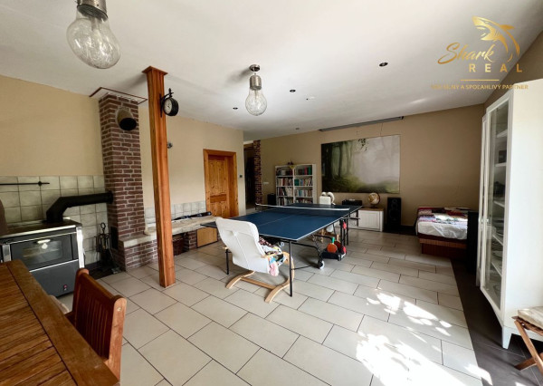 TOP PONUKA! - Rodinný dom so stodolou na samote.